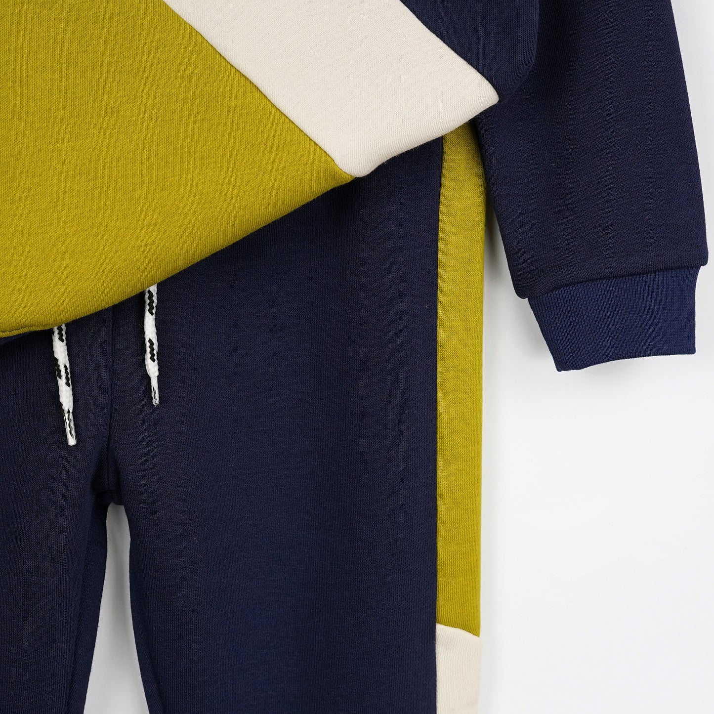 Cross pannel Fleece Jogger Suits