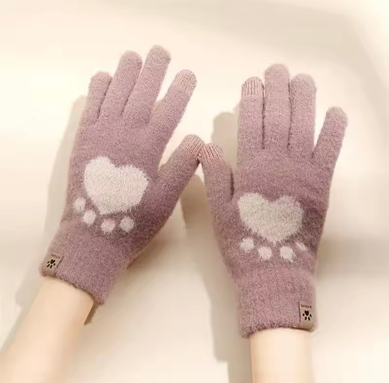 LADIES TOUCH SCREEN HEART PLUSH GLOVES