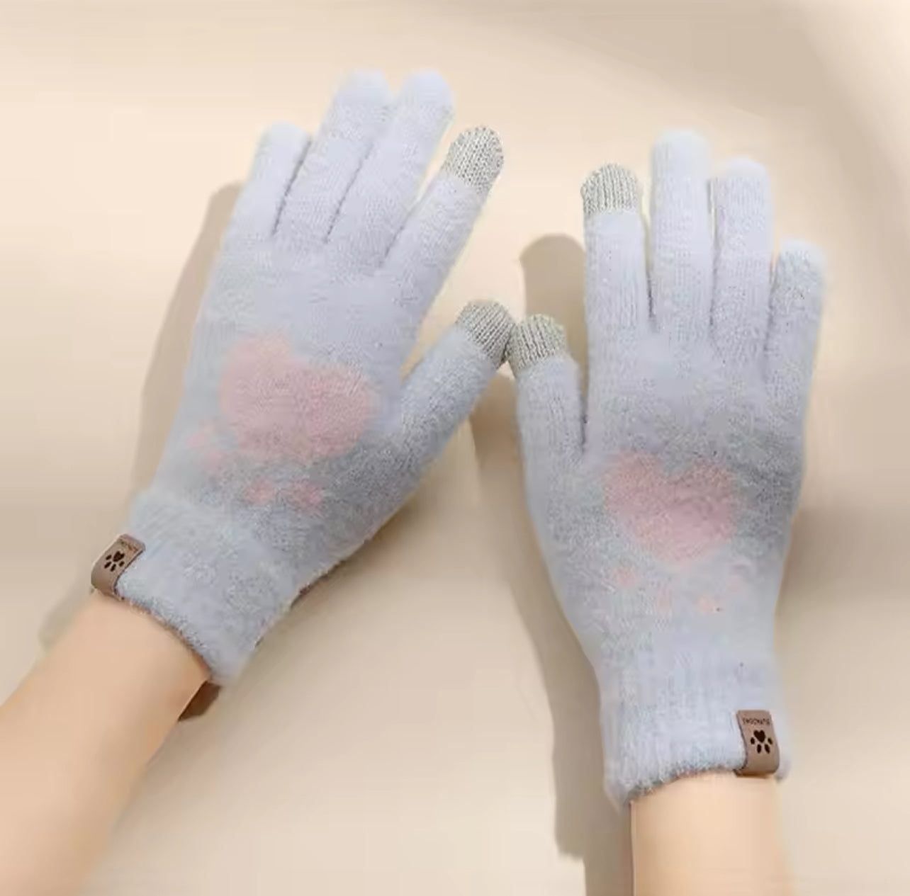 LADIES TOUCH SCREEN HEART PLUSH GLOVES