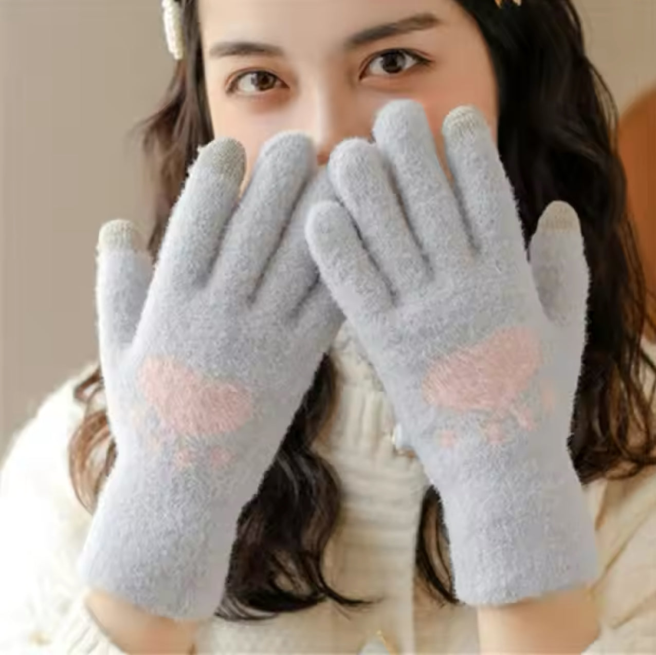 LADIES TOUCH SCREEN HEART PLUSH GLOVES